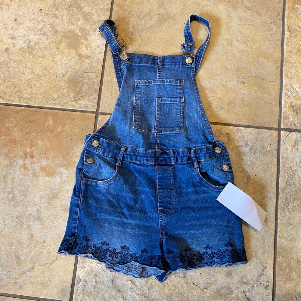 Aeropostale Embroidered Denjm Jean Overalls 12